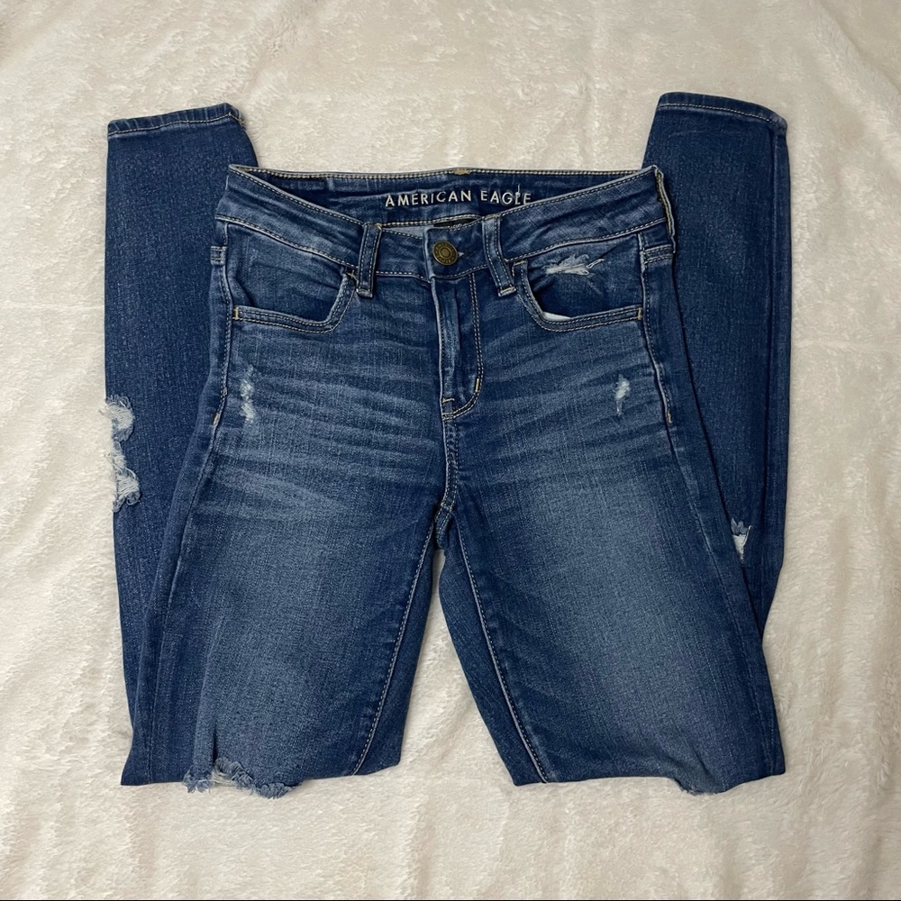 American Eagle Distressed Skinny Jean